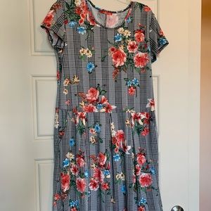 1X FLORAL STRETCHY KNEE LENGTH